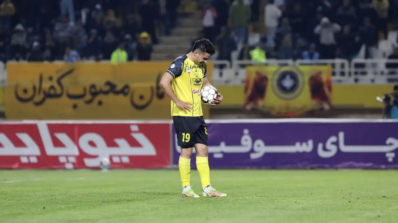امید نورافکن