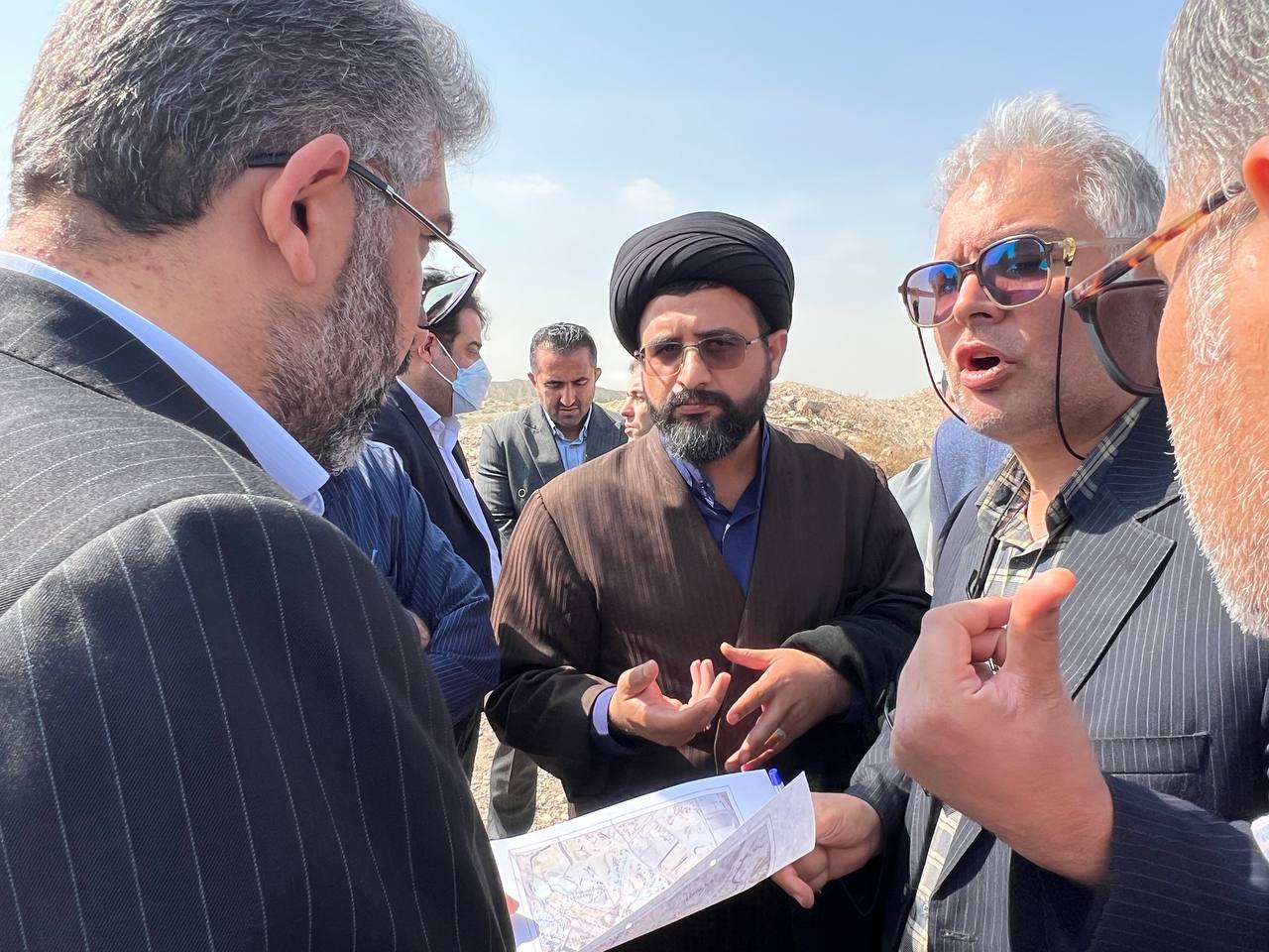 بازدید میدانی مسئولان شهرستان قدس برای ساماندهی رودخانه کرج