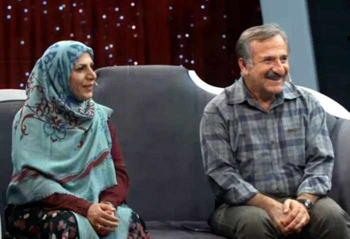 خانواده عجیب مهران رجبی نظر کاربران را جلب کرد | خانواده پر جمعیت مهران رجبی را ببینید 2