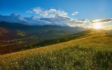 جاذبه های گردشگری و مکان های دیدنی از طبیعت رویایی روستای سوباتان
