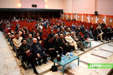 برگزاری عصر شعر و موسیقی بهار در تالار وحدت و تجلیل از روسای انجمن‌های ادبی 