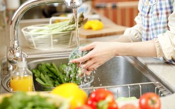 روشی برای ضدعفونی کردن سبزیجات