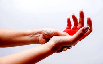  بی حسی در بدن را جدی بگیرید/ چکار باید کرد؟