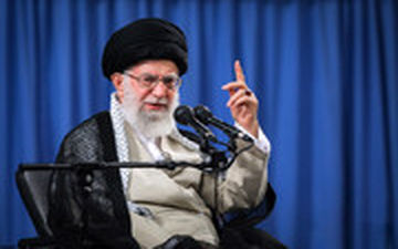 گله‌ رهبر انقلاب از مداحانی که مرتکب گناه می‌شوند