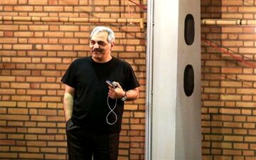 چه کسانی در شب یلدا، میهمان مهران مدیری می‌شوند؟