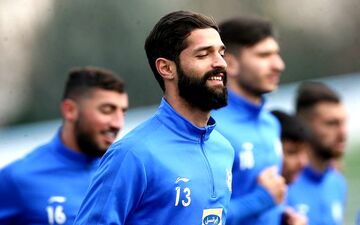 مدافع جوان آبی ها: در لیگ نوزدهم هم در خدمت استقلال هستم