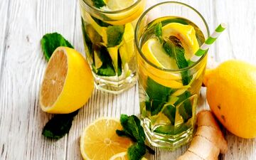 نجات از گرمازدگی با این نوشیدنی‌های تابستانی