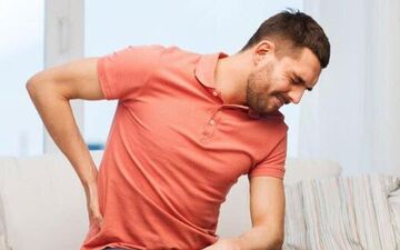از قوز کردن تا گردن پیامکی؛ چگونه وضعیت بدنی نادرست سلامت شما را تهدید می‌کند؟
