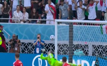 دو تیرک پیاپی توسط سردار آزمون و علی قلی‌زاده + ویدئو