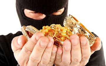 با این ترفند ساده طلایاب هم نمی تواند محل نگهداری طلا در خانه را پیدا کند + ویدئو