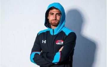 علیرضا جهانبخش و یاران در جشن پیش از کریسمس