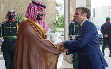 سفر بن‌سلمان به پاریس؛ گفتگو با مکرون درباره ایران و تنگه هرمز