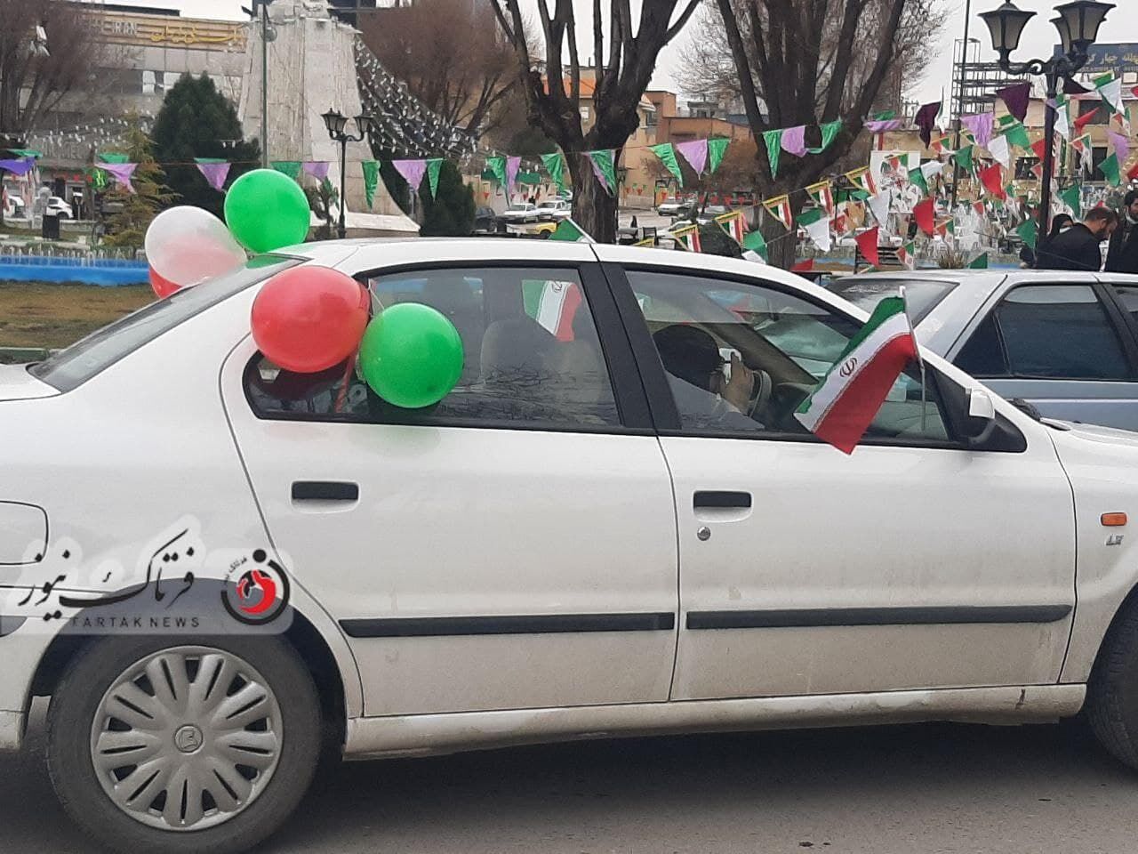 گزارش تصویری/ حضوری پر اقتدار از مردم کرمانشاه در راهپیمایی۲۲ بهمن