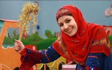 تیپ خاله شادونه در حرم امام رضا(ع) با چادر سفید +عکس