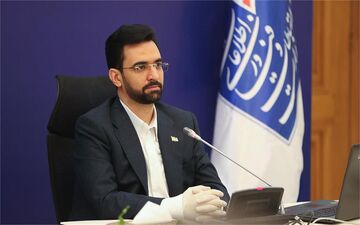 وزیر ارتباطات از فعالسازی بسته رایگان ۷۰۰ هزار معلم از ساعت ۲۰ امشب خبر داد