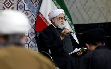 تولیت آستان قدس رضوی: ایران در دفاع از خود محکم می‌ایستد