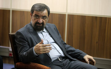 محسن رضایی: قدرت آمریکا را با «موشک‌باران» تمسخر کردیم