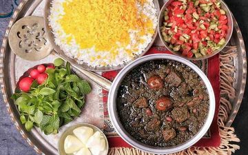 قورمه سبزی را تا چند روز می‌توان در یخچال و فریزر نگهداری کرد؟