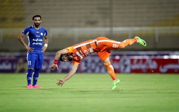 زننده گل سایپا به استقلال: به عشق پرسپولیس آن کار را انجام دادم 