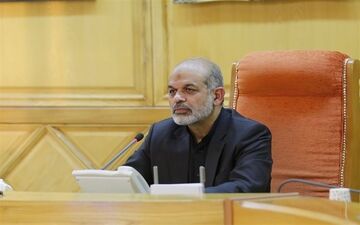 تاکید وزیر کشور بر حل و فصل نهایی مساله کارت هوشمند در کشور

