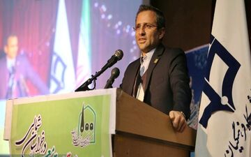 معاون پژوهشی دانشگاه فرهنگیان:
پژوهش به عنوان عامل مهم رسیدن به اهداف سند چشم انداز 1404، با چالش هایی روبه رو است