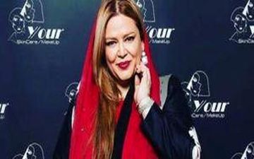 بازیگر زن ایرانی در کنار خانم دکتر روانپزشکش برای معالجه ! + عکس