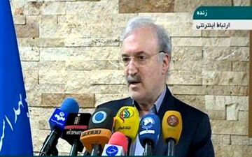 نمکی: پروتکل‌های بهداشتی رعایت نشود کشور با چالش مواجه می‌شود