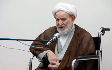 آیت الله یزدی: انگلیس امروز در جنگ اراده‌ها مقهور قدرت اسلام شده است