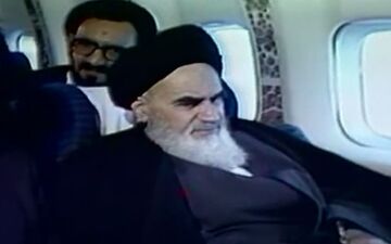 پاسخ جالب امام خمینی (ره) به خبرنگار و احساس ایشان از بازگشت به ایران +فیلم 
