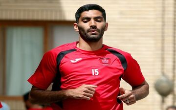  تکلیف محرومیت پرسپولیس مشخص شود برای تمدید قرارداد باسرخپوشان اقدام میکنم