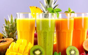 اسموتی یا آبمیوه؛ کدام یک انتخاب بهتری برای سلامتی است؟