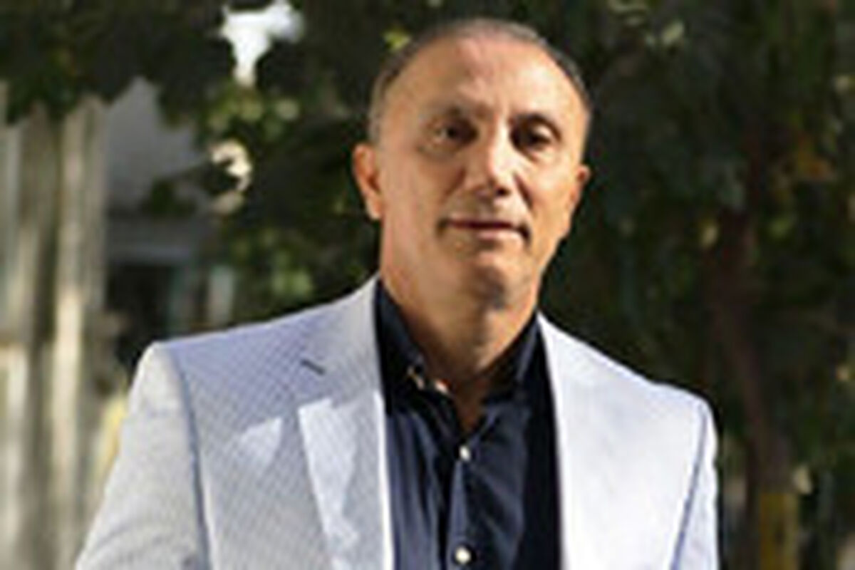 انتقاد سرمربی سابق پرسپولیس از مهدی عبدی!