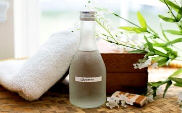 ۷ مزیت و خواص گلیسیرین