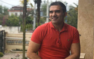 احمدرضا عابدزاده؛ خنده‌هایی از ته دل / آماده‌تر از دروازبانهای تیم ملی+عکس 