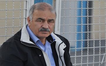 آذرنیا: بهتر است بازی‌های لیگ برتر تعطیل شود/ نگران فصل نقل‌وانتقالات نیستیم
