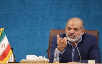  وزیر کشور: اتباع غیرمجاز باید به کشور خود بازگردند