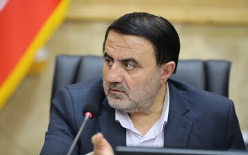 پای پیمانکاران ناتوان از کرمانشاه بریده شود 