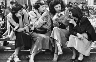 کشف آثار نادیده جان بائر؛ سفر به تاریخ عکاسی خیابانی