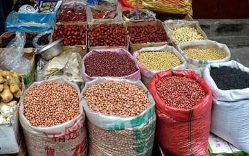 قیمت حبوبات امروز ۱ شهریور ۱۴۰۴ | جهش نرخ نخود و لوبیا + جدول