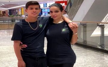 ویدئوی شرم آور دیگری از همسر مهدی قائدی / مهدی خان حواست به زنت هست ؟!! + ویدئو خجالت آور