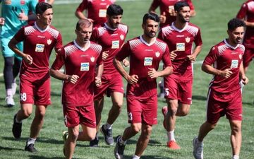 گزارش تمرین پرسپولیس/ شعار هواداران در اعتراض به دعوت نشدن شجاع به تیم ملی