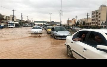 توصیه هایی مهم برای رانندگی در هوای بارانی