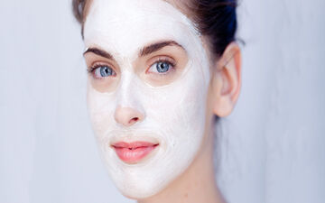چند ماسک خانگی فوق‌العاده برای از بین بردن جوش و آکنه در سریعترین زمان ممکن