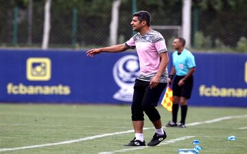 ویسی براساس تفکرات خودش بازیکن گرفت/ باید لیگ را با برد شروع کنیم 