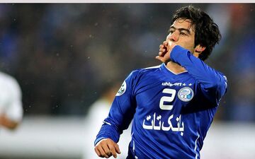 خسرو بالاتر از فرهاد در استقلال 