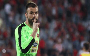 کری سنگین گلر پرسپولیس برای استقلالی ها