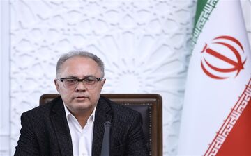 واکنش شهرام دبیری به تصمیم پزشکیان در رابطه با برکناری‌اش از معاونت  امور مجلس+عکس
