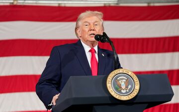 قمپز ترامپ؛ ایرانی‌ها یا به توافق برسند یا درگیری را از سرخواهیم گرفت! 