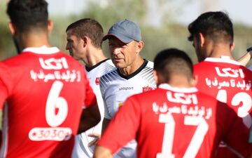 سرمربی پرسپولیس فردا ایران را ترک میکند