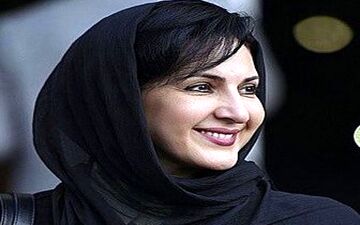 بازیگر سرشناس درکنار رودخانه طلا